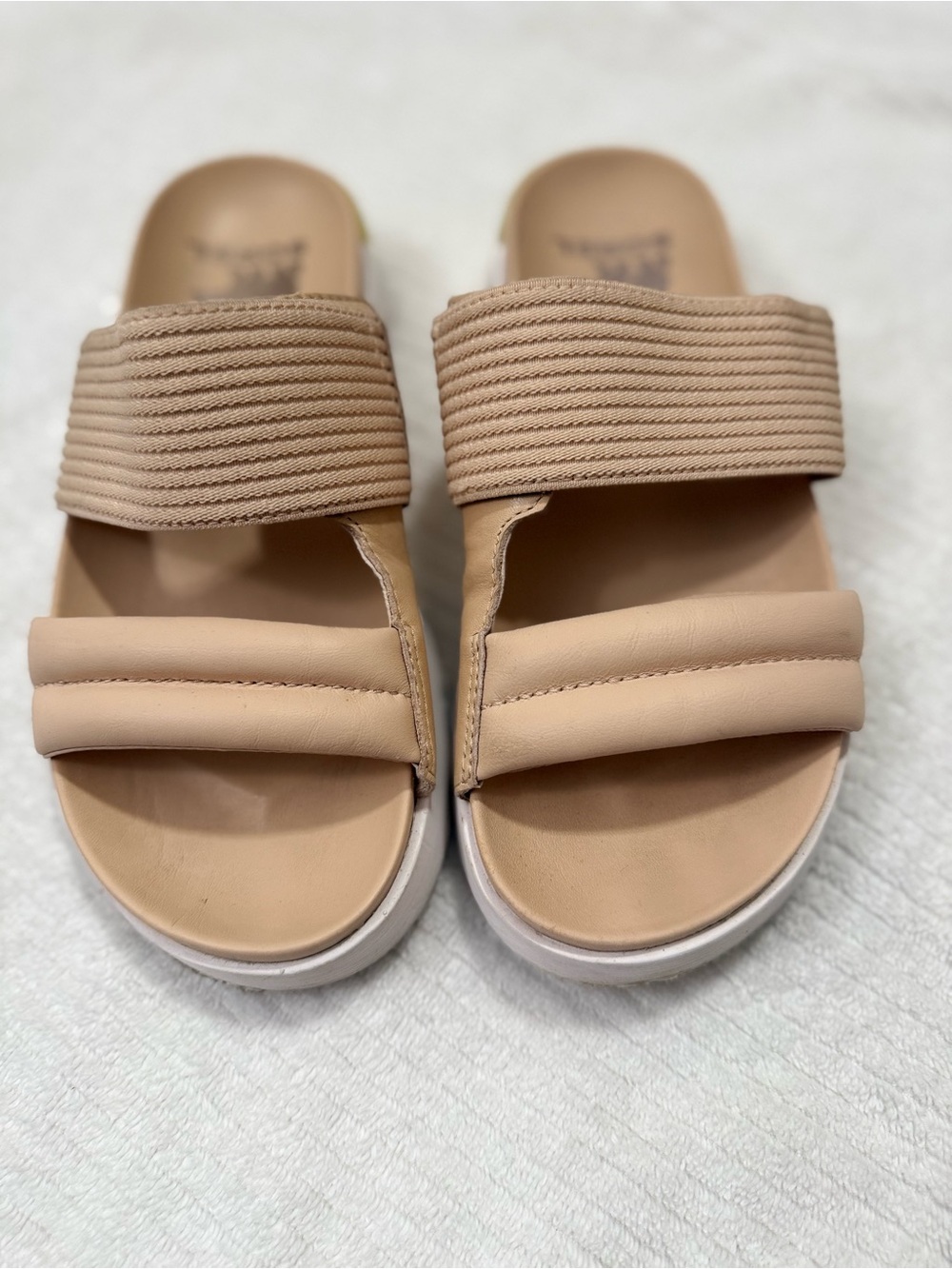 Sorel Women's Slide Sandals in Beige Tan 7 1/2
